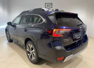 SUBARU Outback 2.5i Touring CVT Lineartronic AWD