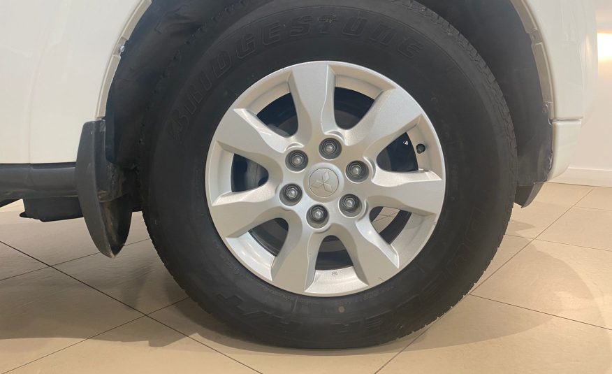 MITSUBISHI Montero 3.2 DID Spirit